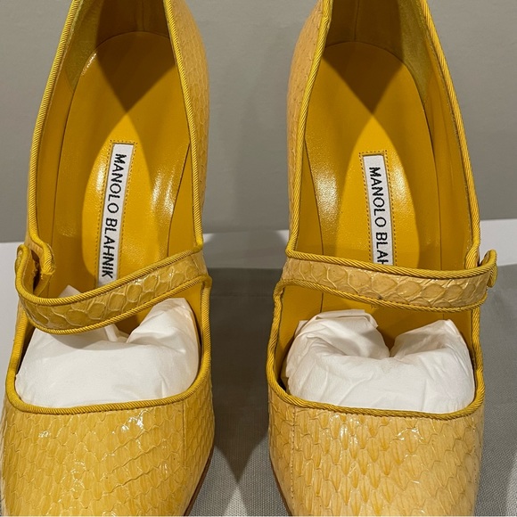 MANOLO BLAHNIK Yellow Mary Jane Snakeskin Heels Pumps CAMPARI Sz 38 NEW $995 - Picture 2 of 15